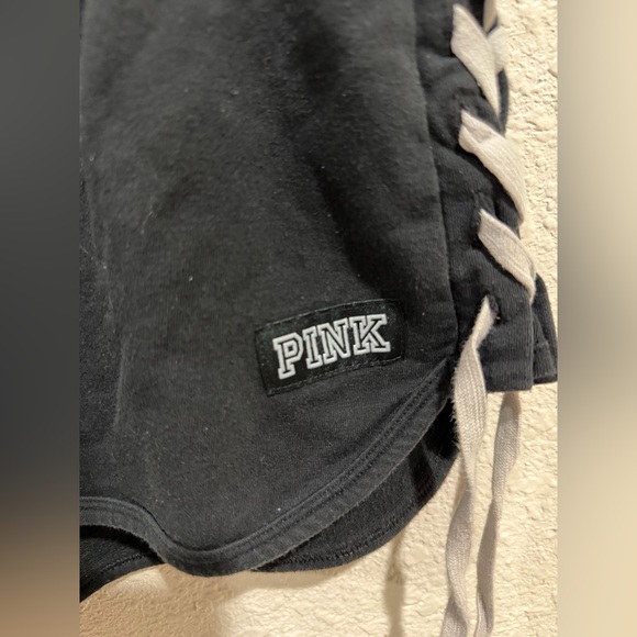 Shorts - Picture 4 of 4